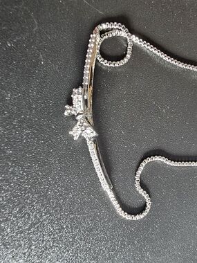 Elegant Silver Bow Bracelet - Silver And Moissanite